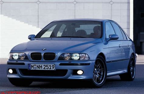 Specs for all BMW E39 5 Series versions .
